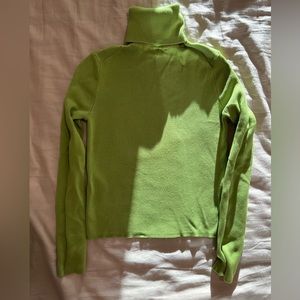 Cropped knit turtle neck